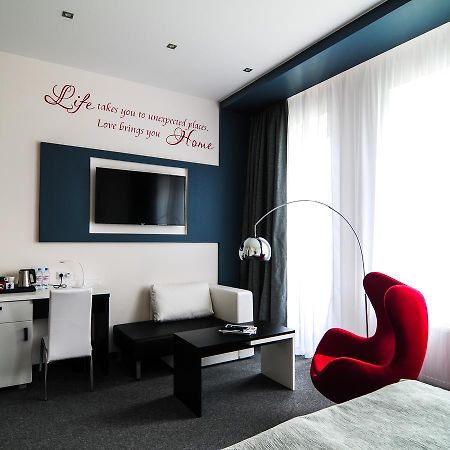 HomeLike Hotel Daugavpils Buitenkant foto
