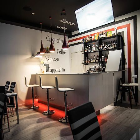 HomeLike Hotel Daugavpils Buitenkant foto