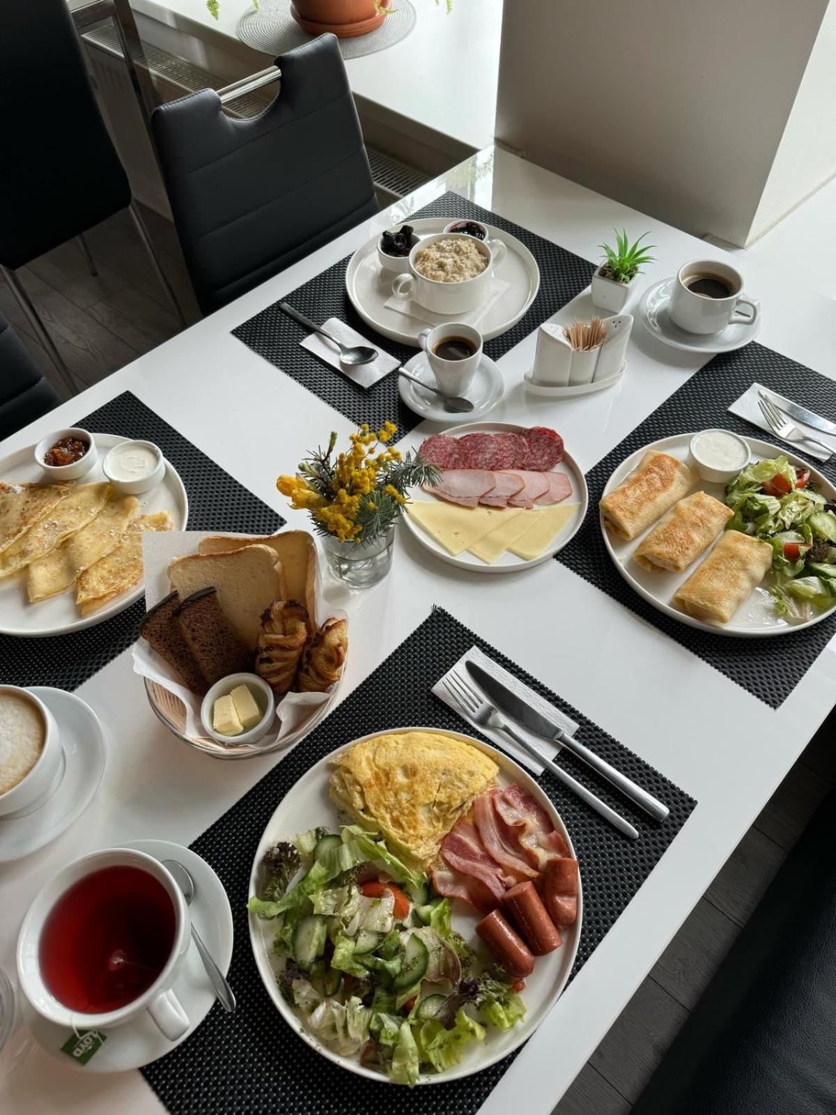 HomeLike Hotel Daugavpils Buitenkant foto