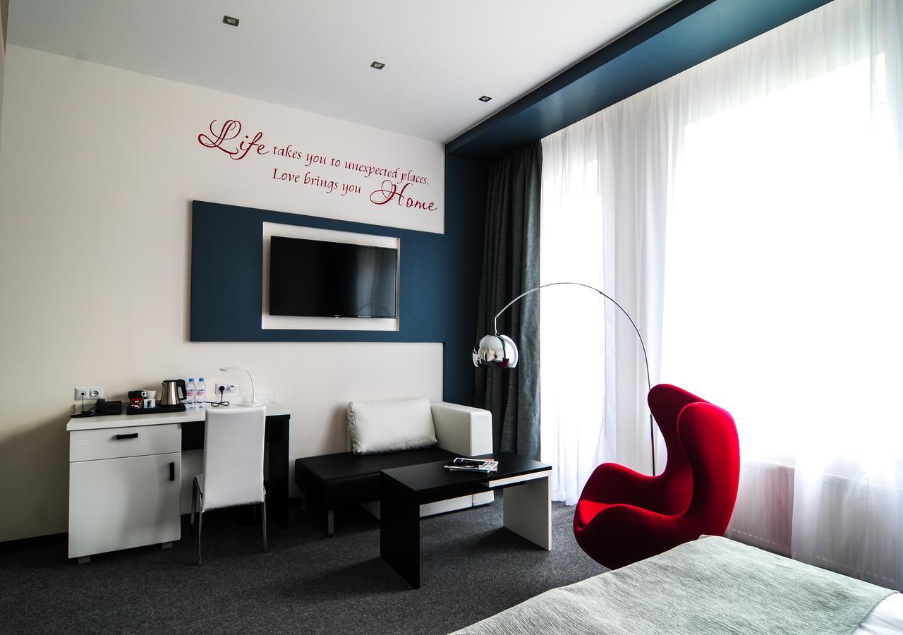HomeLike Hotel Daugavpils Buitenkant foto