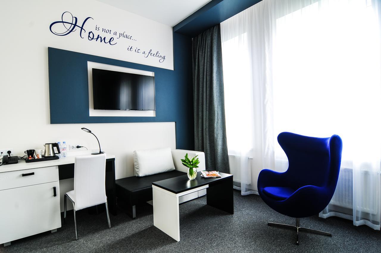 HomeLike Hotel Daugavpils Buitenkant foto