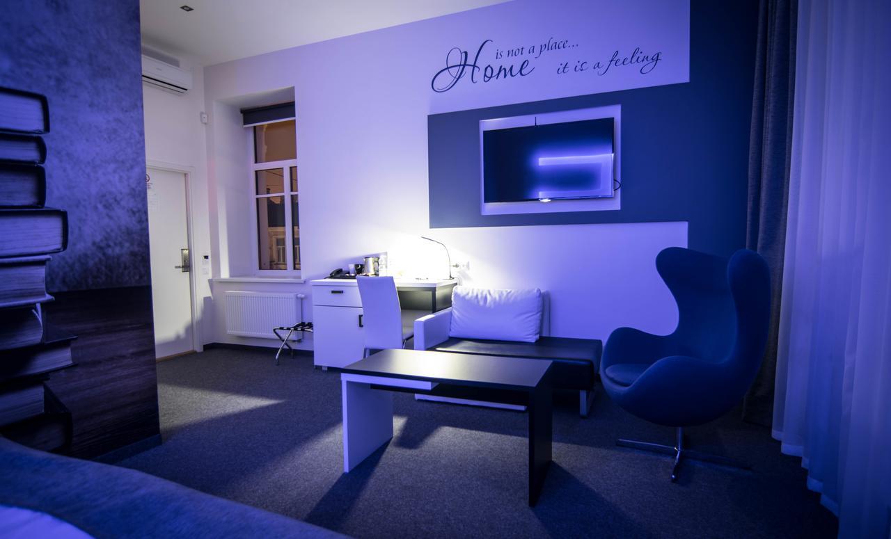 HomeLike Hotel Daugavpils Buitenkant foto